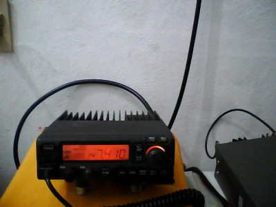 radio yaesu ft 2500.m. vhf base original conservado...