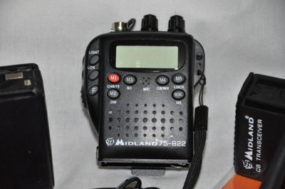 VENDO / TROCO HT PX MIDLAND 75-820 CB — Miniatura 1