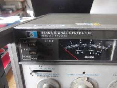 Vendo Gerador de RF HP 8640B - R$ 2.500,00 - estado de novo — Miniatura 2