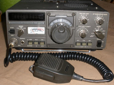 KENWOOD TS-120S - RADIO HF EM OTIMO ESTADO. — Miniatura 1