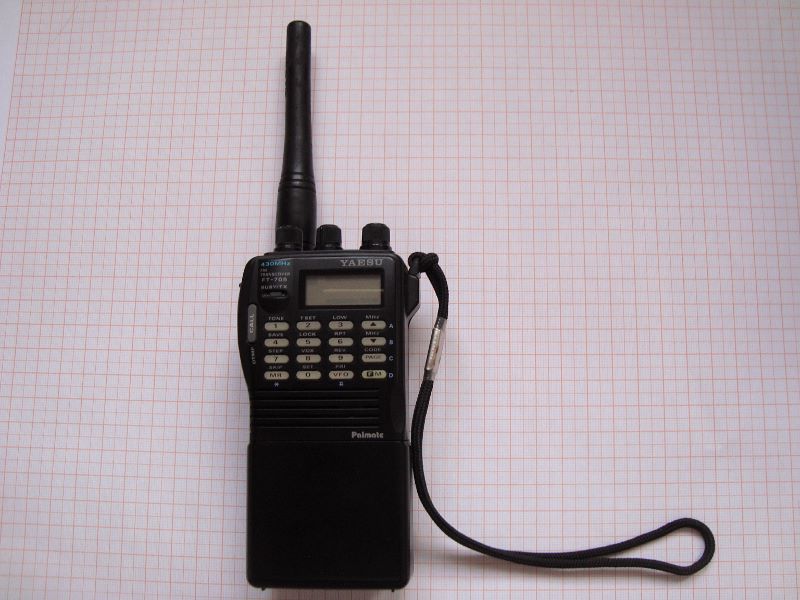 Rádio HT YAESU FT-705 430 MHz Excelente Estado