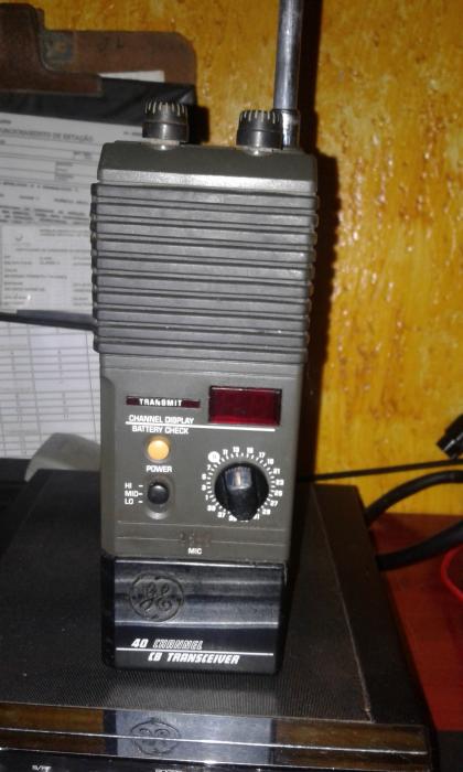RARIDADE RÁDIO HT PX MARCA GE — Foto 1