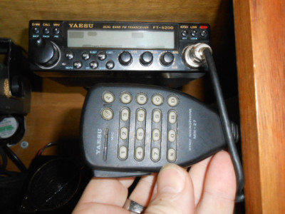 Vendo Yaesu FT5200 com frente removível — Miniatura 5