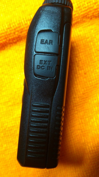 Vendo HT Yaesu VX-3R — Miniatura 5